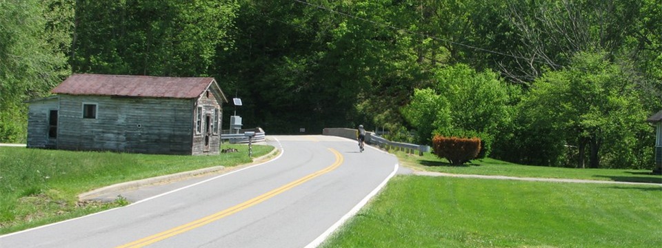 Turn onto Cty 25/1 before bridge. Turn onto Cty 25/1 before bridge.